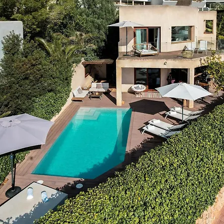 Luxury With Pool And Seaview *